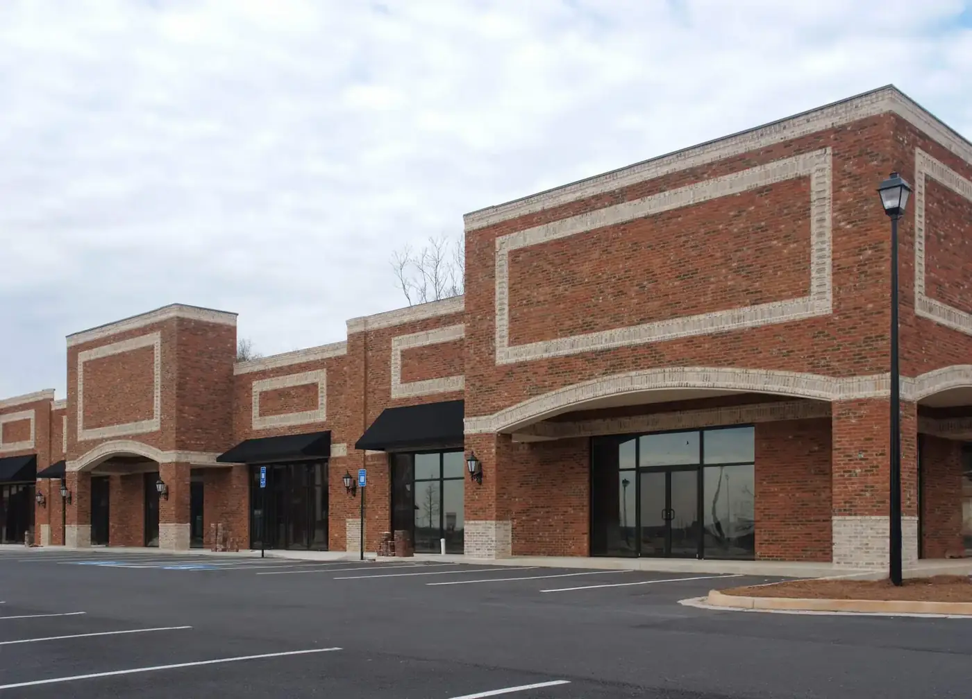 Retail center storefront glazing