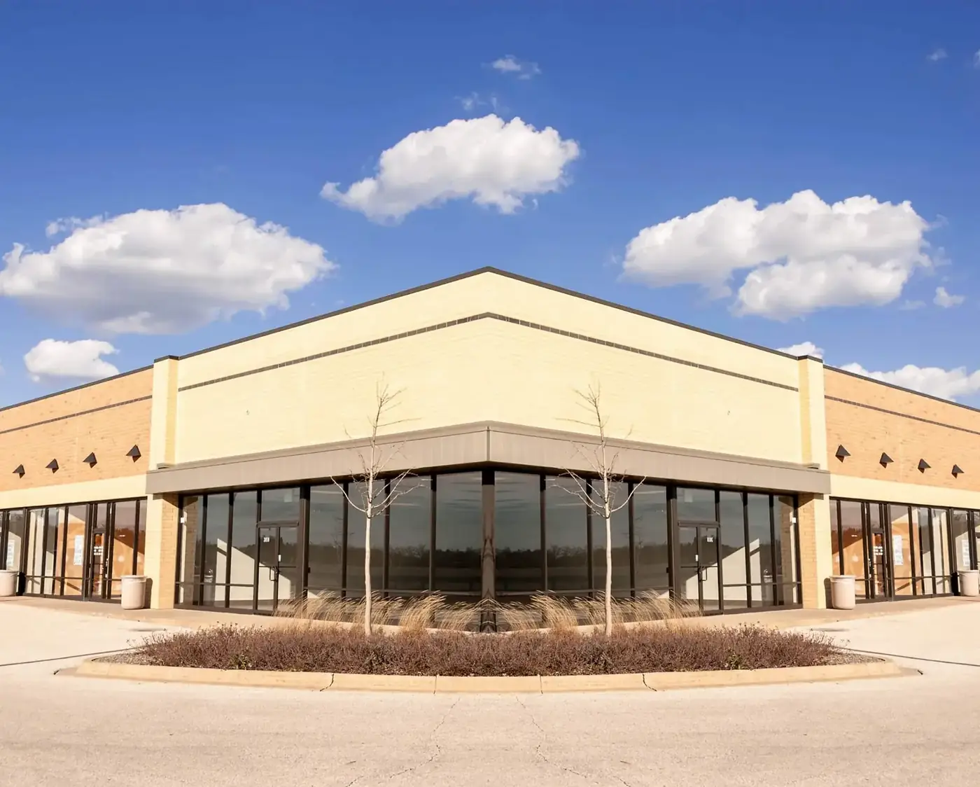 Multi-tenant retail storefront line